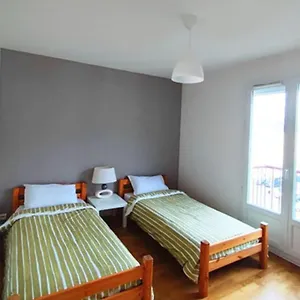 Appartement 76m2 Lumineux Centre Garage Prive 3ieme Etage Sans Ascenseur, Fougères